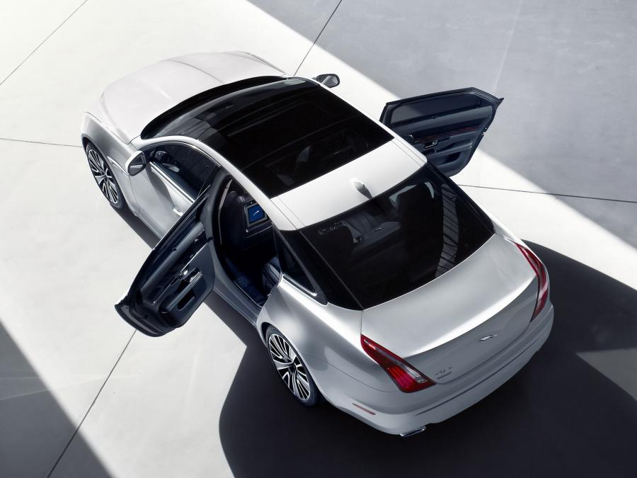  Jaguar XJ Ultimate 2012 года  (фото 27 из 54)